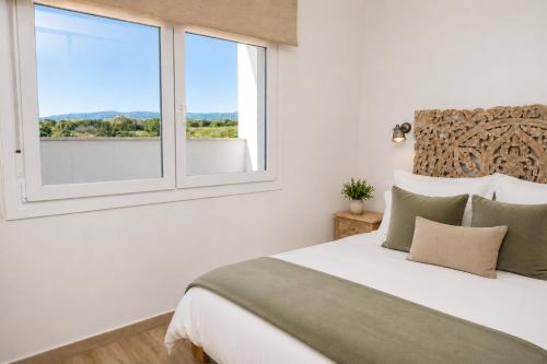 Tramontana · 2BR · Pool · Terrace · Views