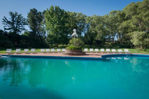 Πισίνα στο ή κοντά στο Hotel del Bosque