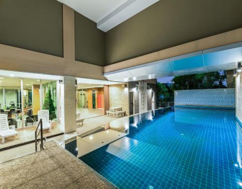 Piscina a BB Garden Resort o a prop