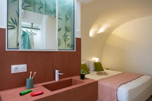 Central Grinn-in the heart of Rhodes,new&stylish!