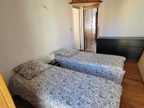 Beautiful 2 bedrooms appartment in Antibes old city
