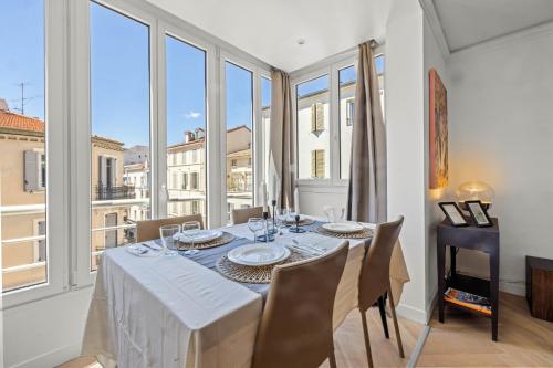 REF 1960 - Cannes Center - Croisette