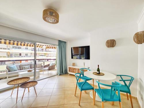 New elegant sea and pool views in Los Cristianos