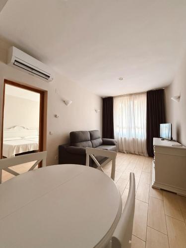 Aparthotel Bahia Pinosol