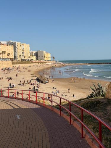 Hidden Gem PLAYA DE SANTA MARÍA SUITES by ApartmentsinCadiz