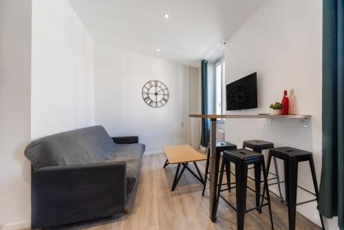 Studio Centre Cannes la bocca - 5 min des plages - WIFI Clim