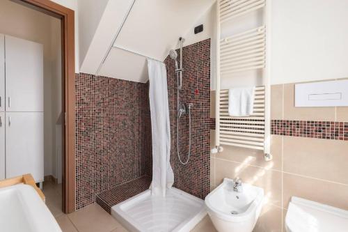 Large Duplex with private Terrace Gluck Milan