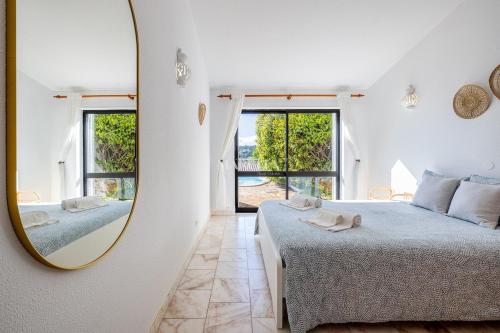 3-Bedroom Home with Pool, Monte São Pedro -Luz