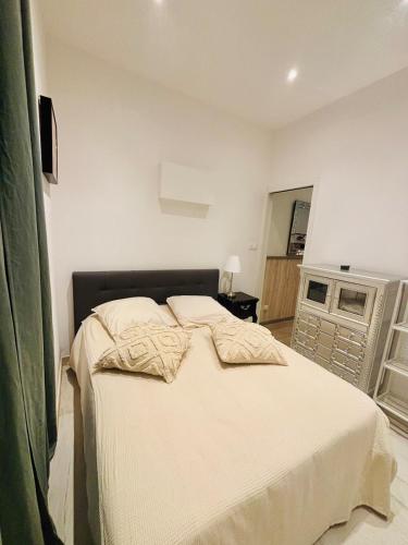 Appartement near Rue d Antibes