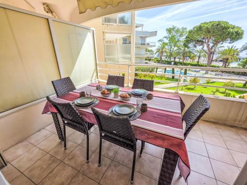 Apartment Royal Palm-3 by Interhome
