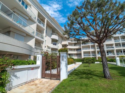 Apartment Royal Palm-3 by Interhome