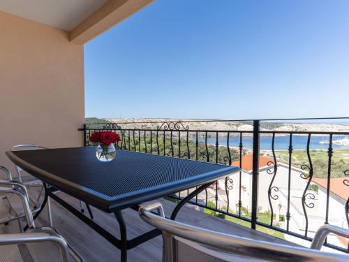 Apartment Villa Mare-2 by Interhome