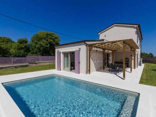 Holiday Home Vila Klara by Interhome