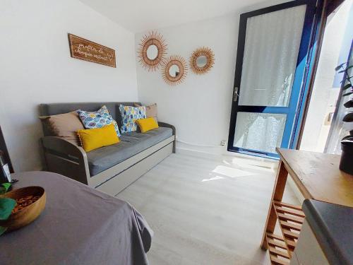 Apartment Les Supers Marines-2 by Interhome