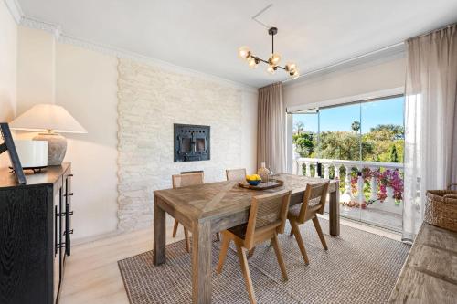All About Villa Robles
