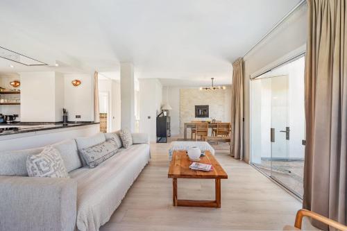 All About Villa Robles