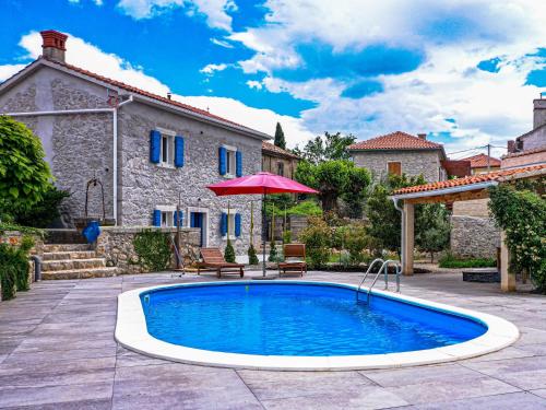 Holiday Home Ive by Interhome