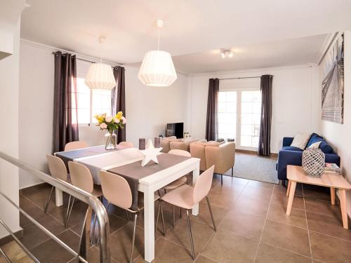 Holiday Home Luz del Sol-5 by Interhome