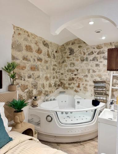 Mediterranean Yachting Suite - Jacuzzi - Suquet Cannes