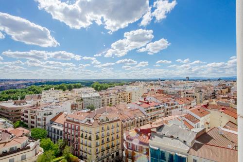 Estancia Real para 8, al pie de Plaza España