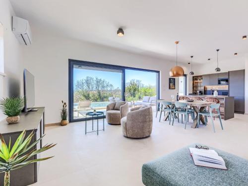 Villa Florinda by Interhome