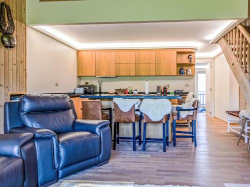 Apartment Balcon des Alpes 24 by Interhome