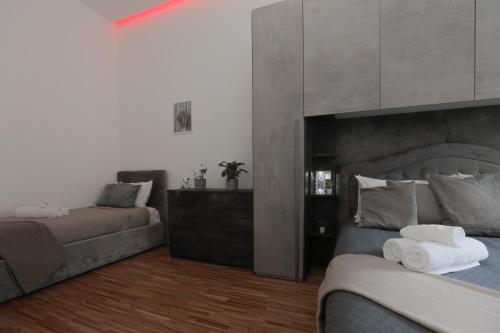 Self check-in - 2 Bedrooms - Metro - 1000 Mbps