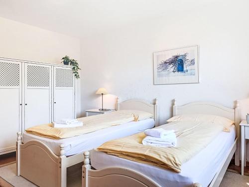 Apartment Bristol Apt- M by Interhome