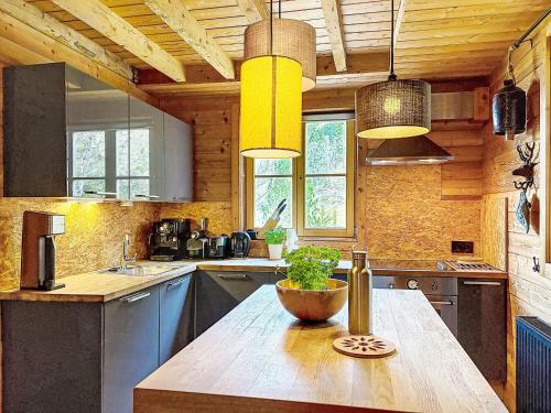 Chalet Chalet Kitzsteinhorn by Interhome