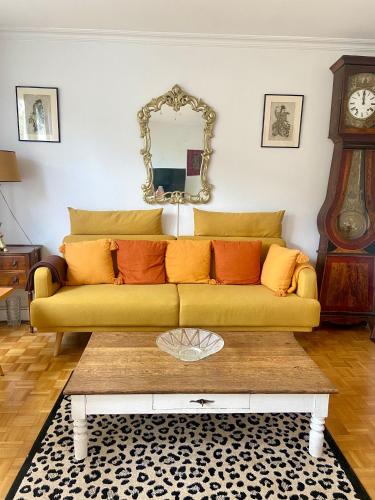 Appartement avec terrasse fleurie au dernier étage - Paris 17
