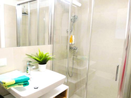 Longstay Stylish Modern Studio - U4, Naschmarkt area