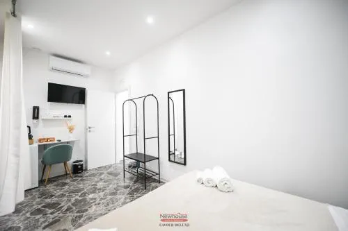 Newhouse CAVOUR Deluxe photo 19