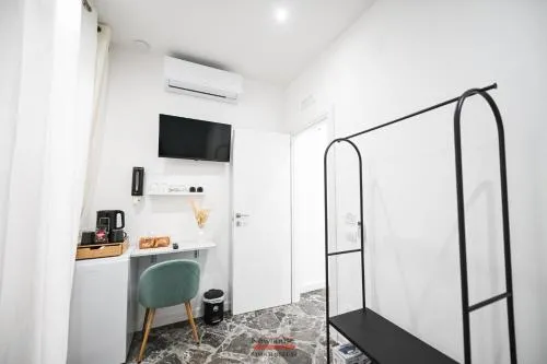Newhouse CAVOUR Deluxe photo 17