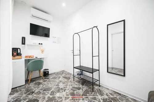 Newhouse CAVOUR Deluxe photo 12