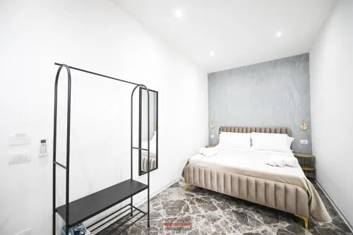 Newhouse CAVOUR Deluxe photo 11