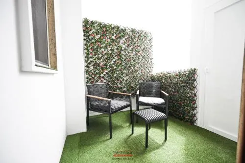 Newhouse CAVOUR Deluxe photo 21