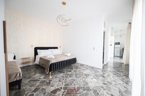 Newhouse CAVOUR Deluxe photo 76