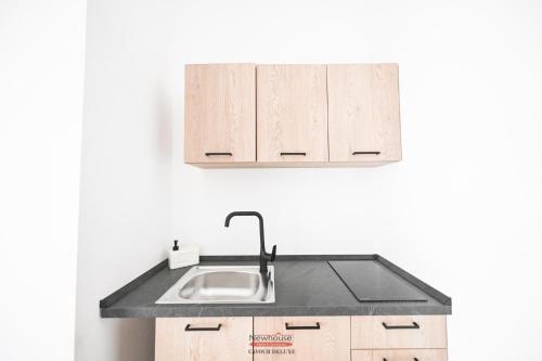 Newhouse CAVOUR Deluxe photo 82