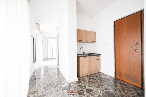 Newhouse CAVOUR Deluxe photo 81