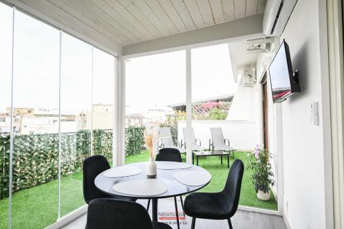 Newhouse CAVOUR Deluxe photo 87