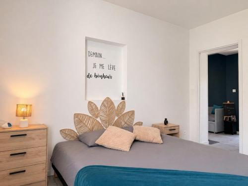 Llit o llits en una habitació de T2 proche Techn'hom