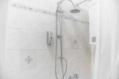 Vibrant 3BR near AKH Hospital - Perfect for Groups