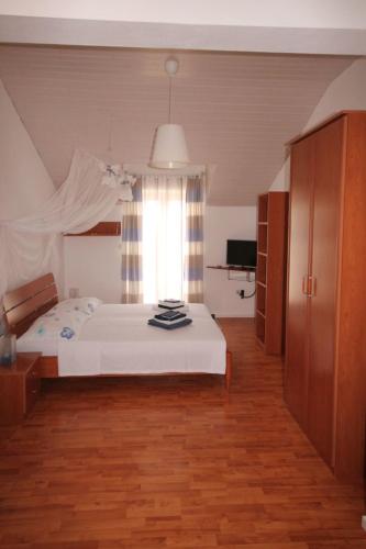 Apartment in Bol by Interhome