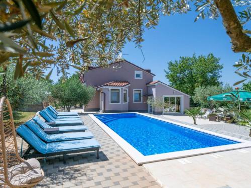 Holiday Home Villa Sunshine by Interhome