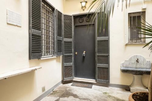 Il Cortile di Via dei Banchi Vecchi