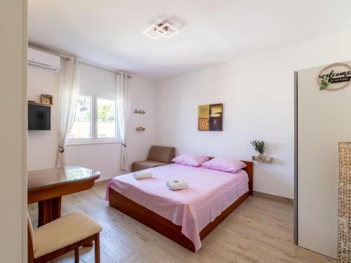 Apartment Komfortable Ferienunterkunft -A2 Olivenbaum by Interhome