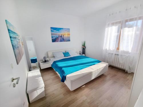 Apartment Renovierte Wohnung in Zambratija mit Großem Garten by Interhome