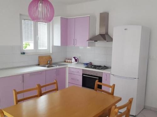 Apartment Ruhige Wohnung 100 Meter vom Strand entfernt by Interhome