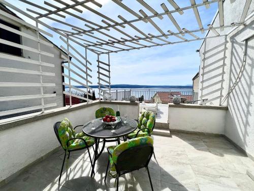 Apartment Azoa 1 by Interhome