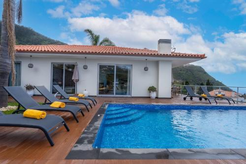 Villa Longtail by LovelyStay